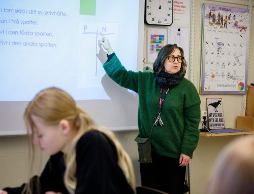 Här knyter läraren Anna ihop orden – som repstumpar